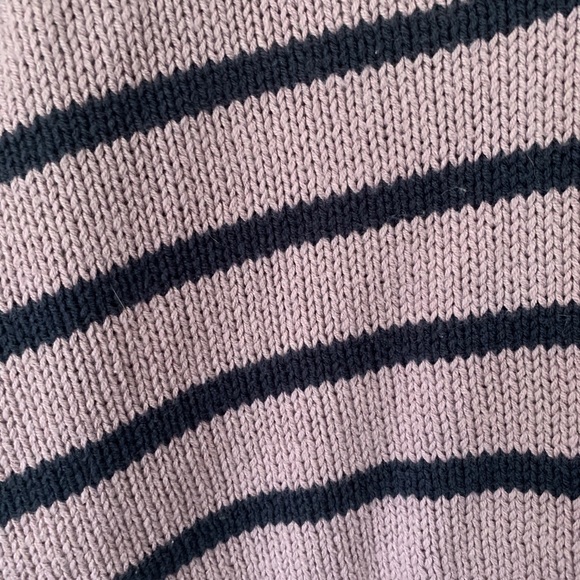 American Eagle cropped striped purple sweater - Picture 4 of 4